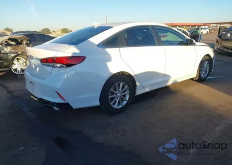 2019 Hyundai Sonata Se z USA, uszkodzony, nr VIN 5NPE24AF1KH744335